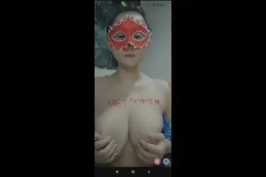 Live Show Viki Pamer Bodi Montok Sange